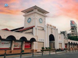 Exploring Saigon’s culture right from your hotel near Ben Thanh Market