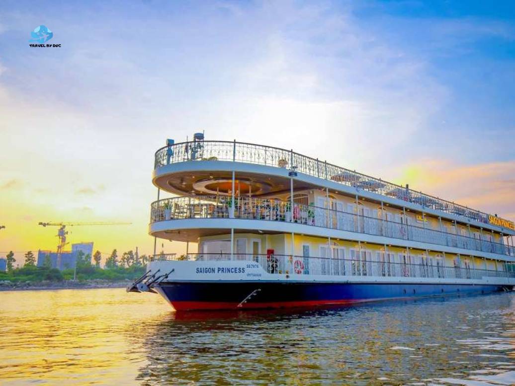 The best restaurant in Ho Chi Minh City you should try, based on my experience Saigon Princess Dining Cruise Dinner with river views