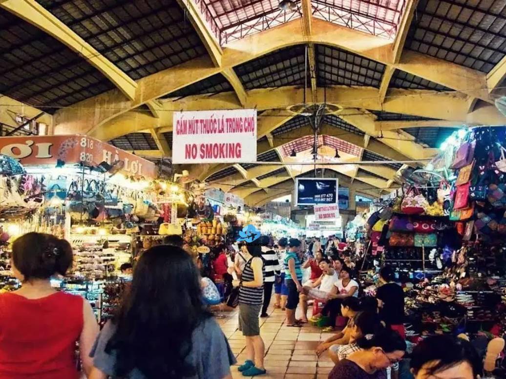 Cheap shopping in Ho Chi Minh: my personal tips and favorite markets Top markets for cheap shopping in Ho Chi Minh that every traveler should explore