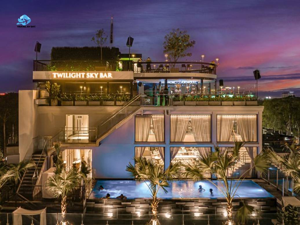 How fine dining Ho Chi Minh City surprised me with unforgettable flavors Cloud Nine Restaurant Sai Gon romantic rooftop dining