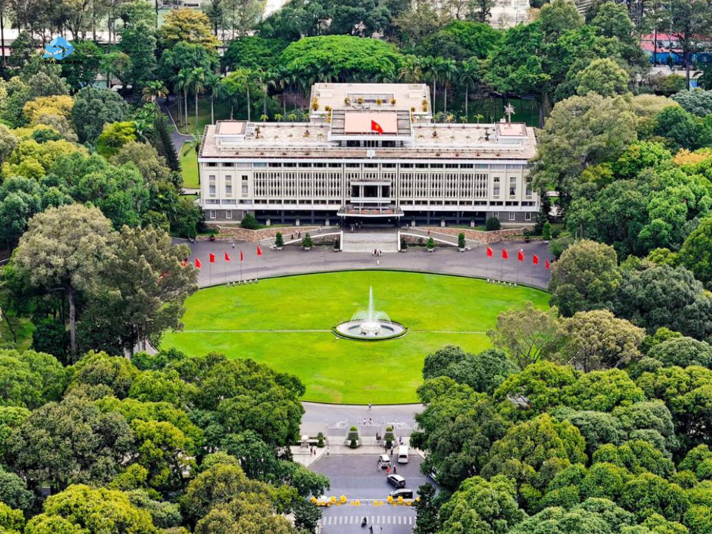 Discovering the history inside Reunification Palace Ho Chi Minh City Why visiting Reunification Palace Ho Chi Minh City feels far more emotional and peaceful than most attractions in Saigon