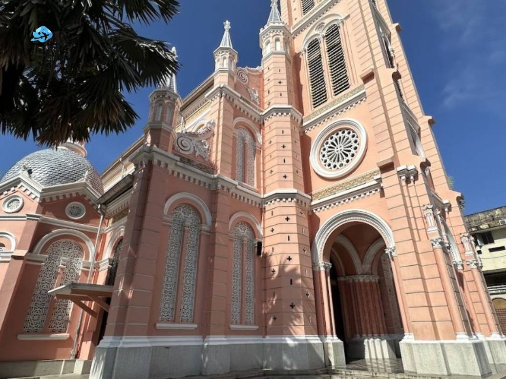 Tan Dinh Church mass times and visitor information Why attending a service during Tan Dinh Church mass times creates a more meaningful travel experience