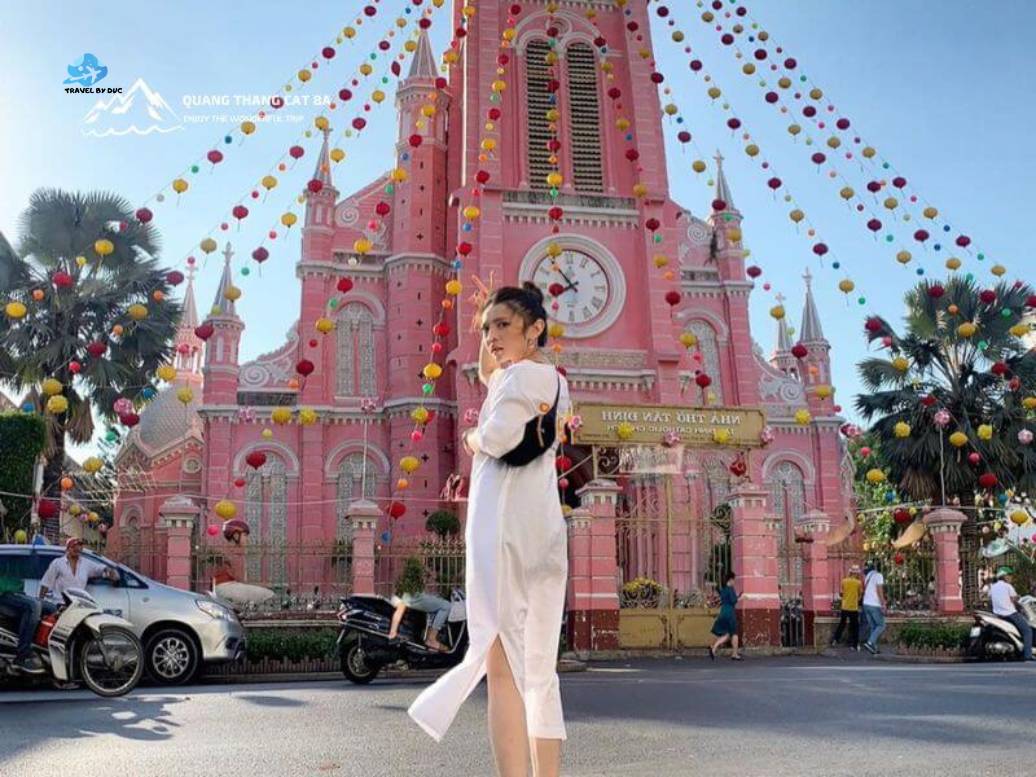 Planning my visit around Tan Dinh church opening hours Finding the best moments to visit Tan Dinh Church during opening hours for a more memorable experience