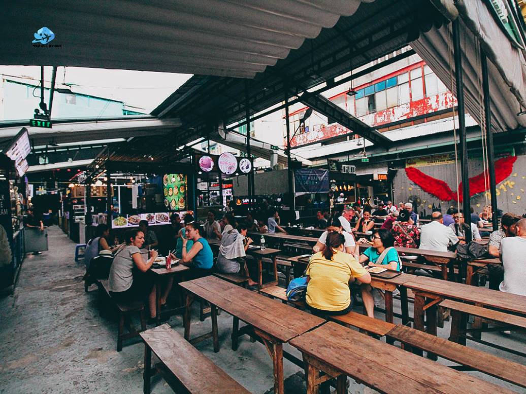 Discovering local flavors at a Ho Chi Minh City street food market Why visiting a Ho Chi Minh City street food market became one of the experiences I looked forward to most