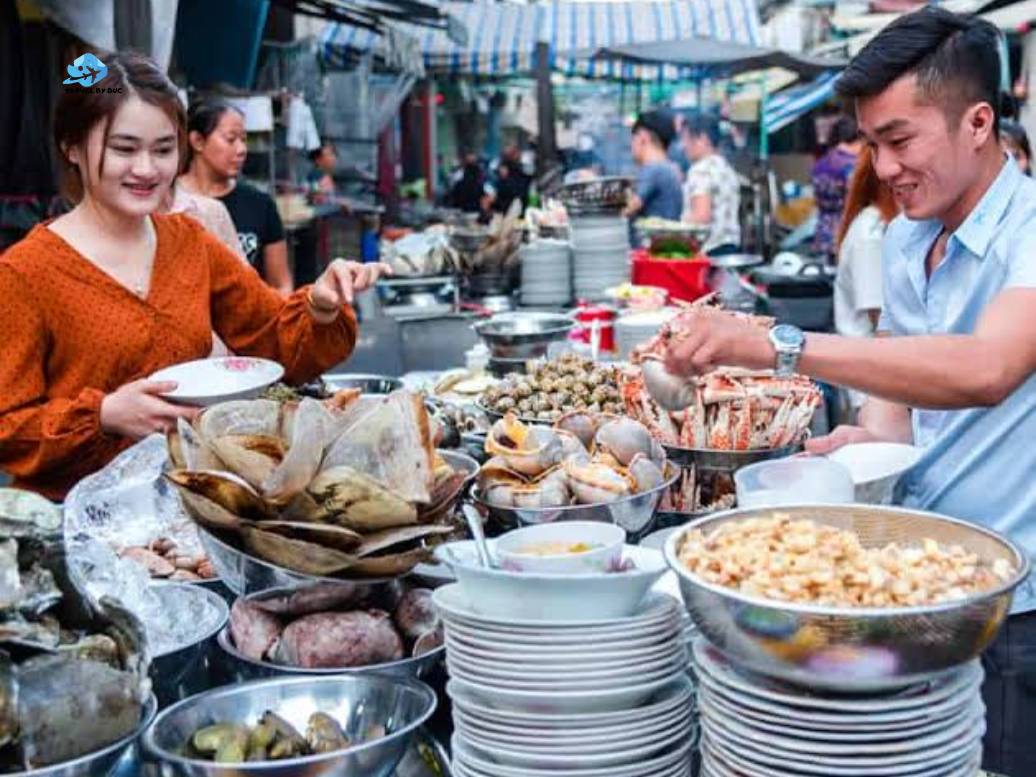 Discovering local flavors at a Ho Chi Minh City street food market What made exploring a Ho Chi Minh City street food market one of the most unforgettable food experiences of my trip